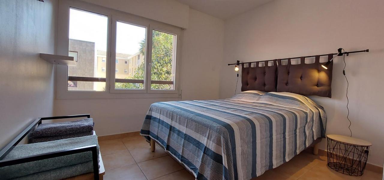 Grand T3 Lumineux Spacieux Propre, Tout Confort, Parking, Ascenseur, Emplacement Central Unique, Port-Commerces-Mer Et Plages A Pied, Location Du Samedi Au Samedi ซานารี-ซูร์-แมร์ ภายนอก รูปภาพ